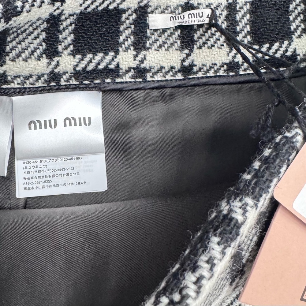 Miu Miu NWT Shetland Check Wool Mini Skirt Italy 40 – Retail $2240 - Picture 10 of 11